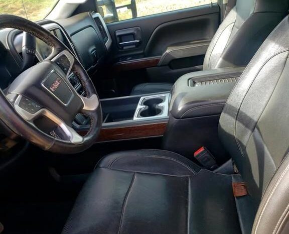 
								2018 GMC Sierra 2500 Truck full									