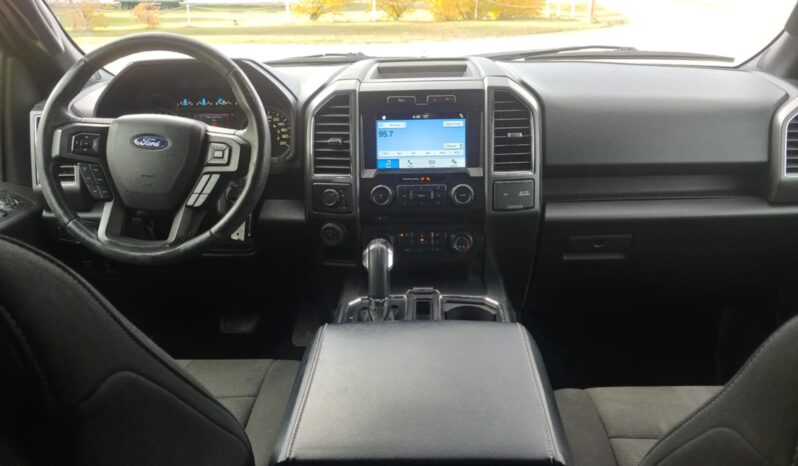 
								2017 Ford F150 Supercrew Truck full									