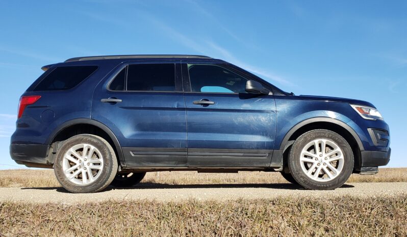
								2017 Ford Explorer SUV full									