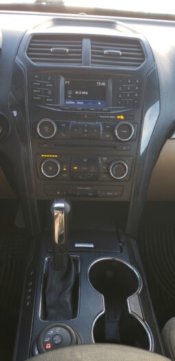 
										2017 Ford Explorer SUV full									